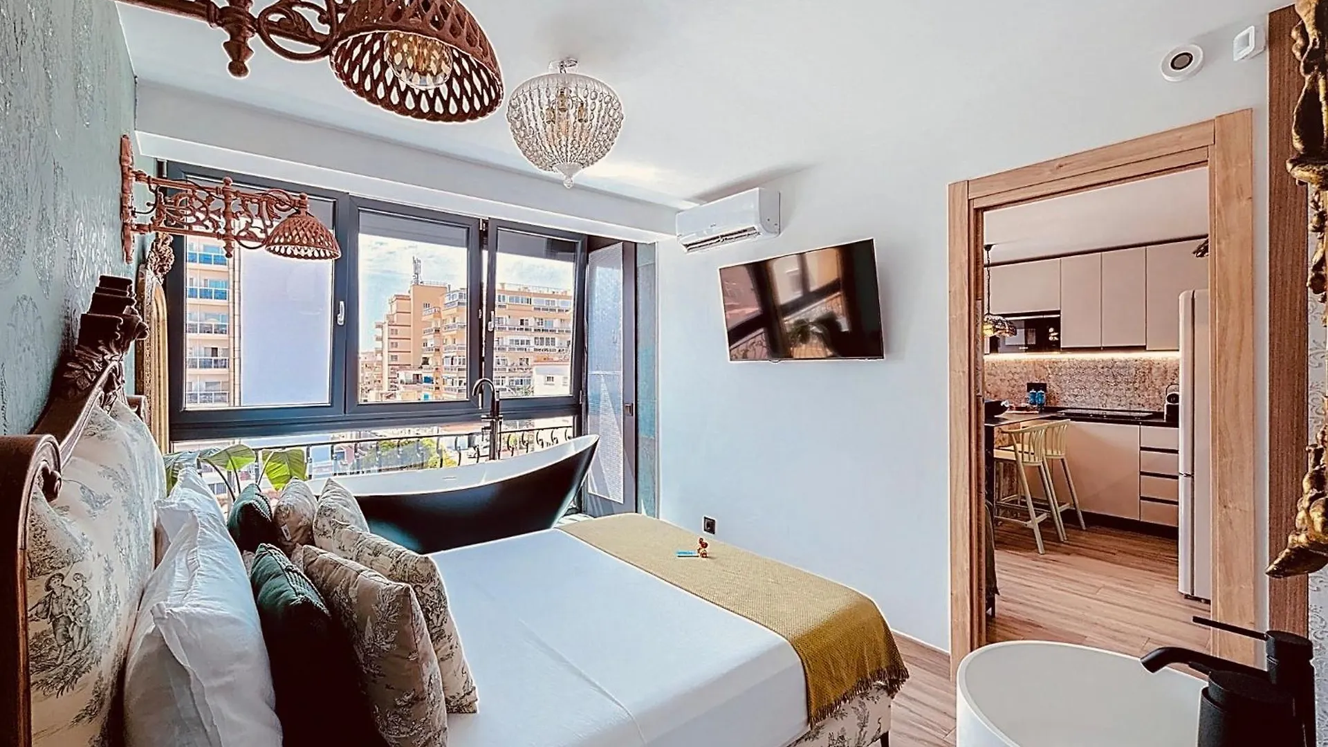 Alhambra Deco Homtels Apartment Torremolinos