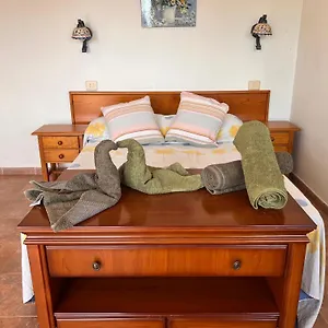 https://apt-apartamento-arriba-luminous-flat-in-the-middle-of.hotelsfuerteventura.org