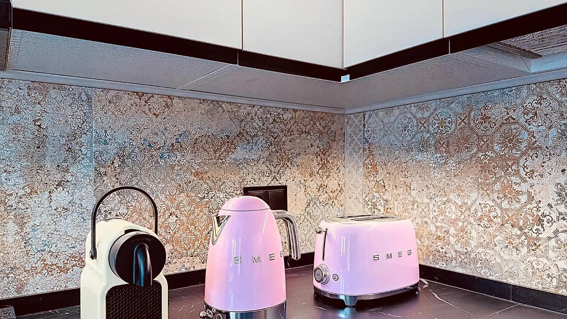 Alhambra Deco Homtels Apartment Torremolinos