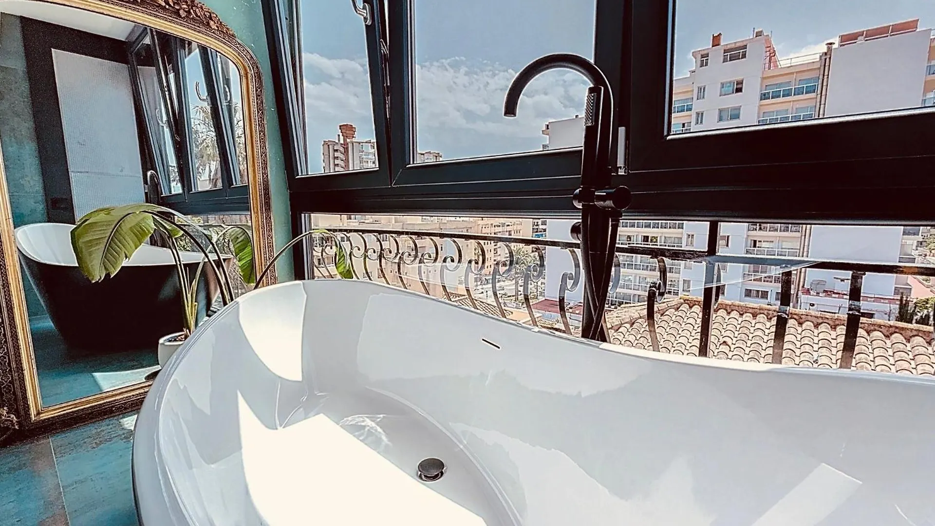 Alhambra Deco Homtels Appartement Torremolinos 0*,